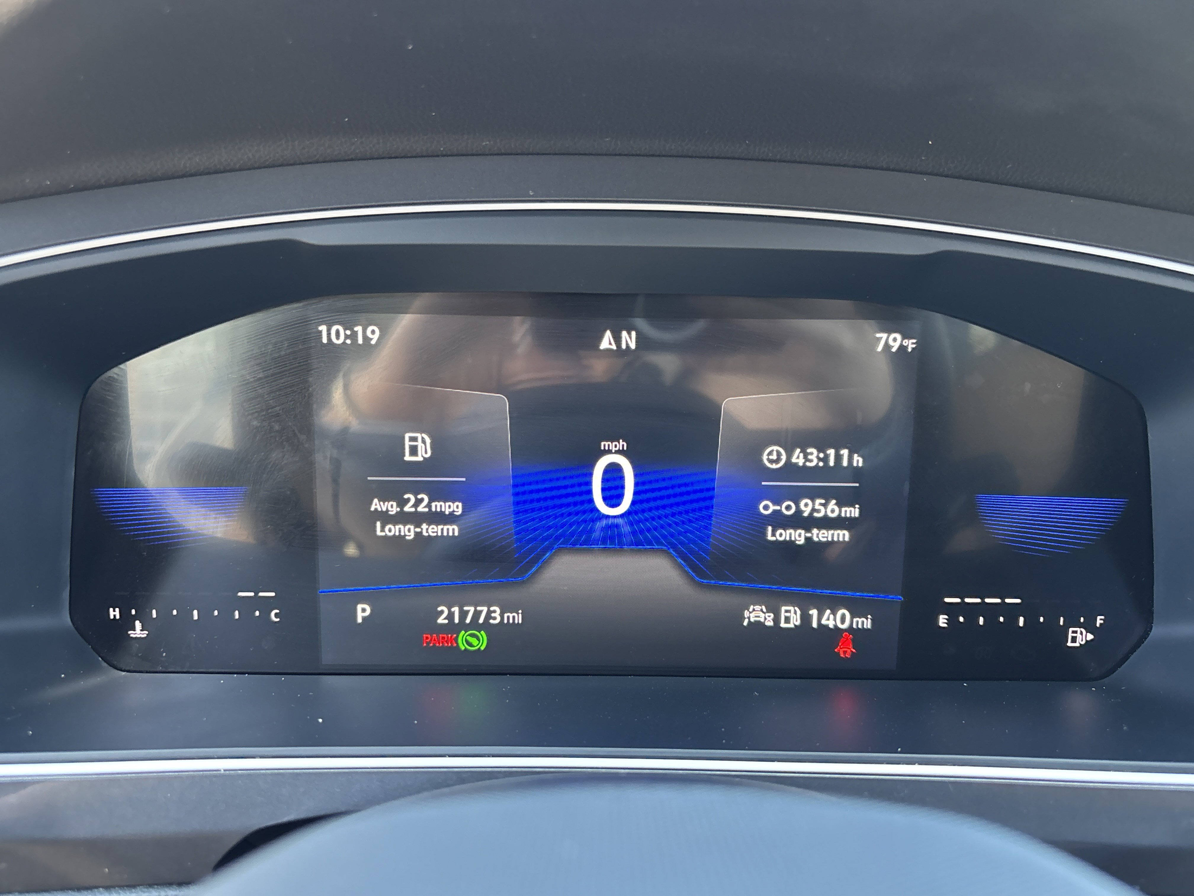 Used 2023 Volkswagen Tiguan SE w/ Panoramic Sunroof Package image 29