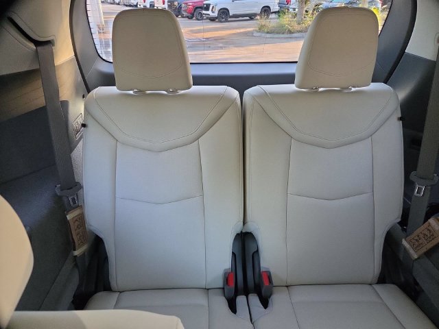 Certified 2025 Cadillac XT6 Premium Luxury w/ Technology Package FWD image 28