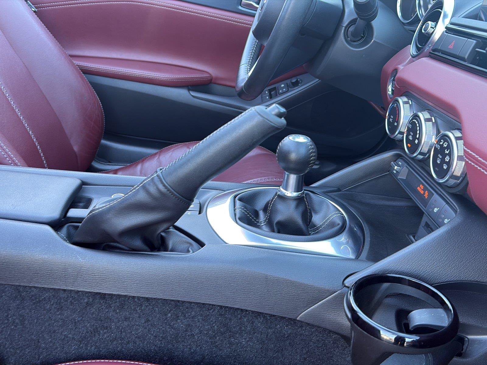 Used 2020 MAZDA MX-5 Miata RF Grand Touring RWD image 25