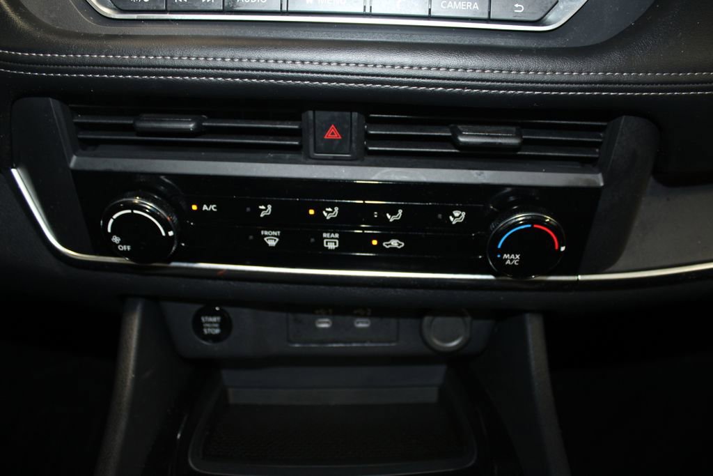 Used 2025 Nissan Rogue S AWD/4WD image 26