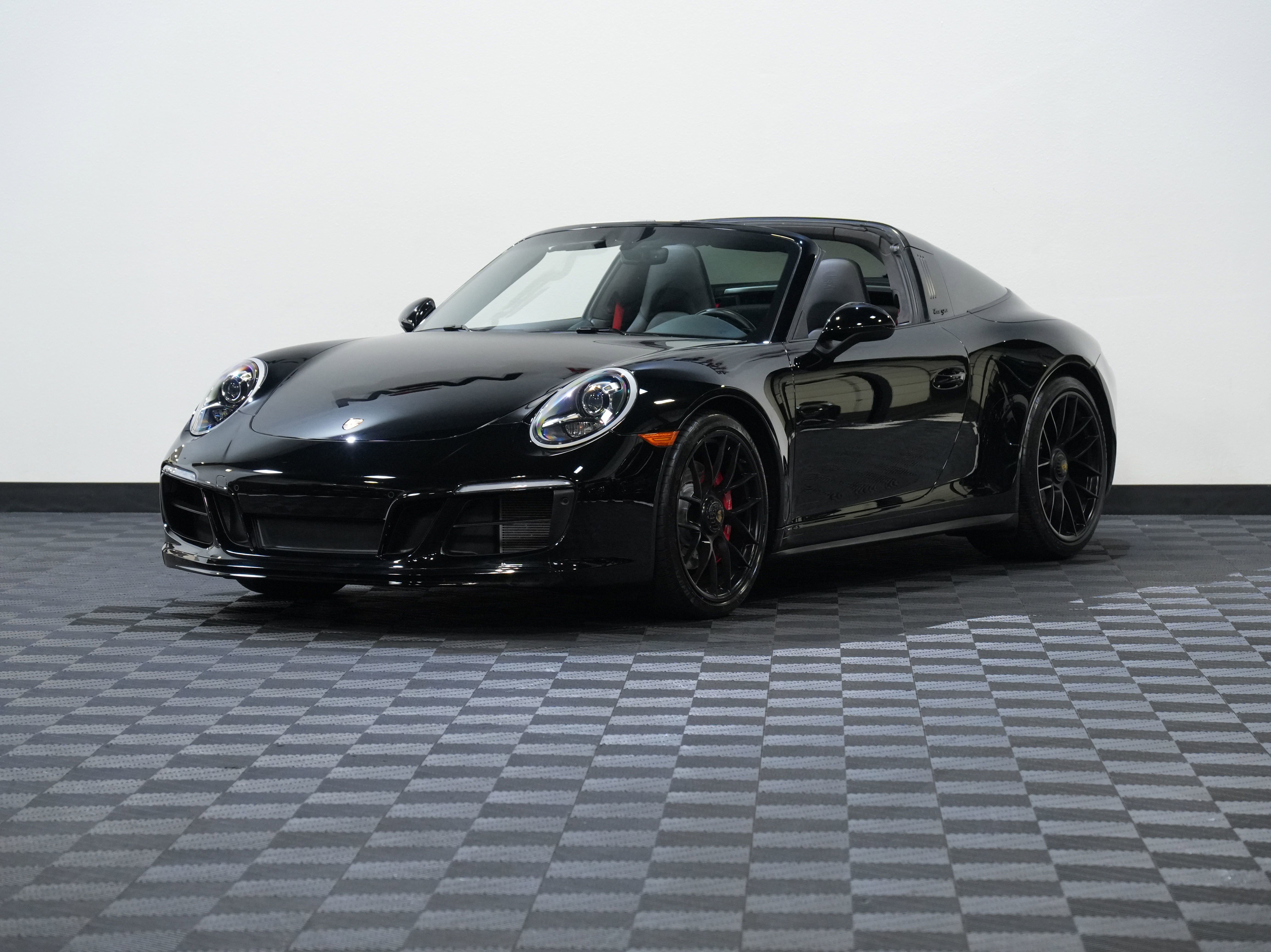 Used 2017 Porsche 911 Targa 4 GTS AWD/4WD image 3
