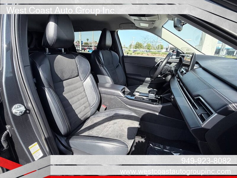 Used 2025 Mitsubishi Outlander SE AWD/4WD image 10