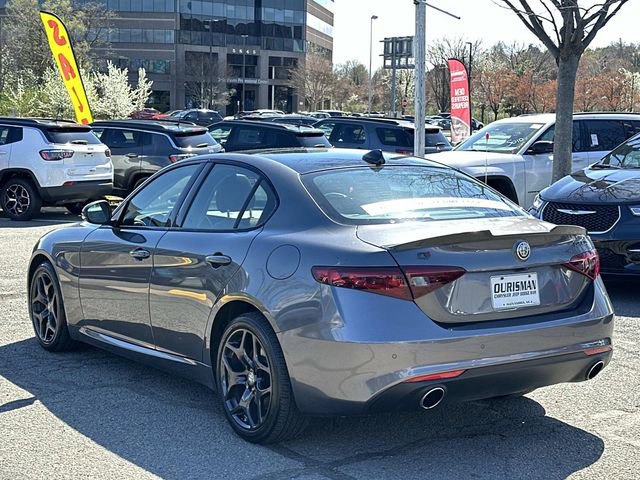 Used 2021 Alfa Romeo Giulia Sprint w/ Nero Edizione image 4