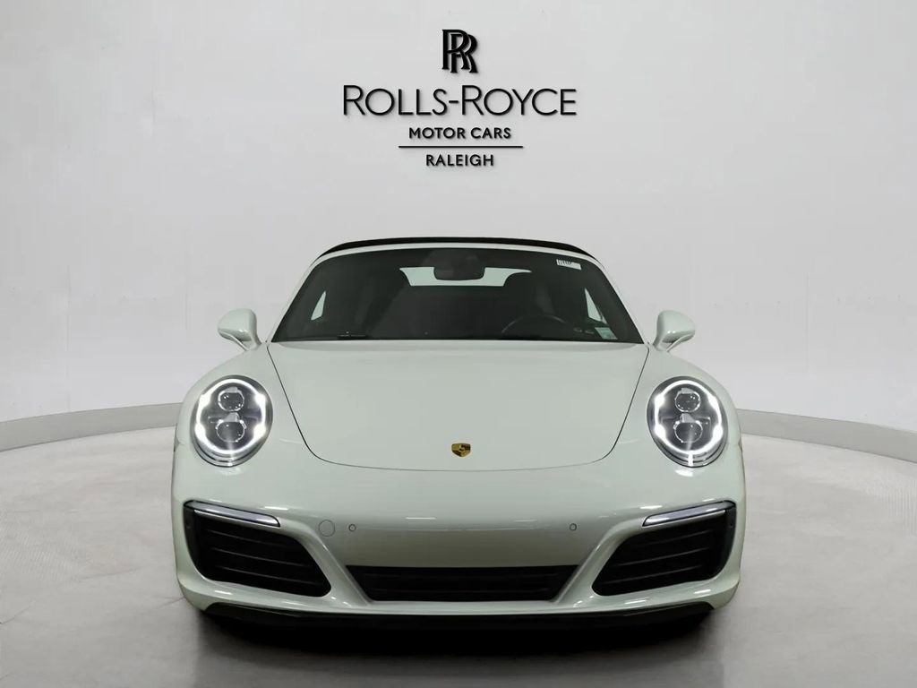 Used 2019 Porsche 911 Carrera S image 4