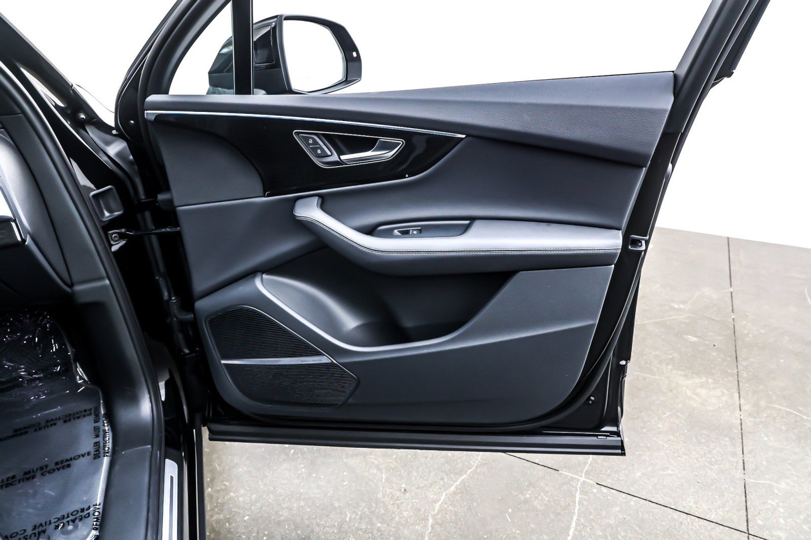 Used 2025 Audi Q7 3.0T Premium Plus image 25