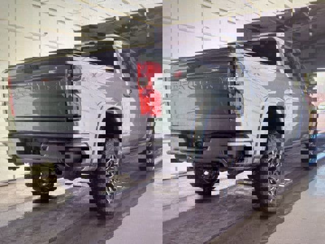 Used 2021 Chevrolet Silverado 1500 RST w/ Convenience Package II image 6