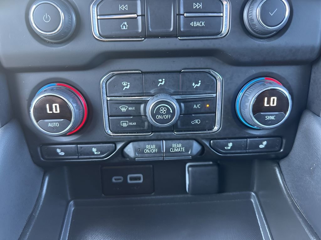 Used 2024 Chevrolet Tahoe Z71 image 21