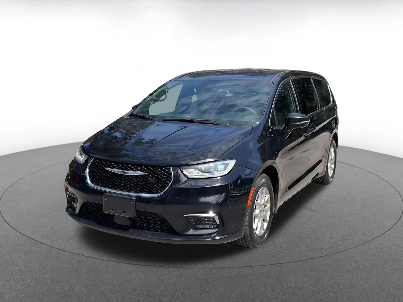 Used 2025 Chrysler Pacifica Select FWD image 6