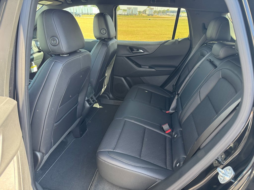 New 2026 Chevrolet Equinox LT w/ Convenience Package II image 29