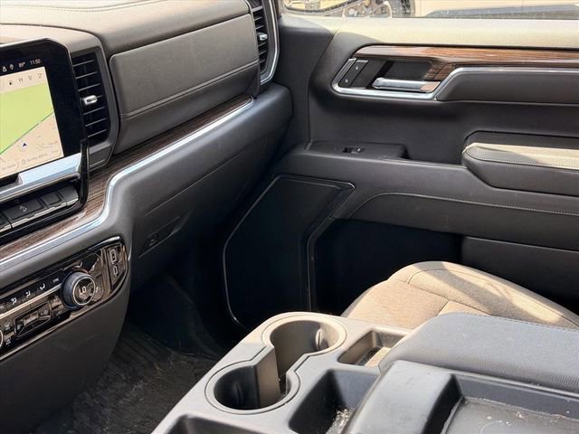 Used 2024 Chevrolet Silverado 1500 LT Trail Boss w/ Protection Package AWD/4WD image 14