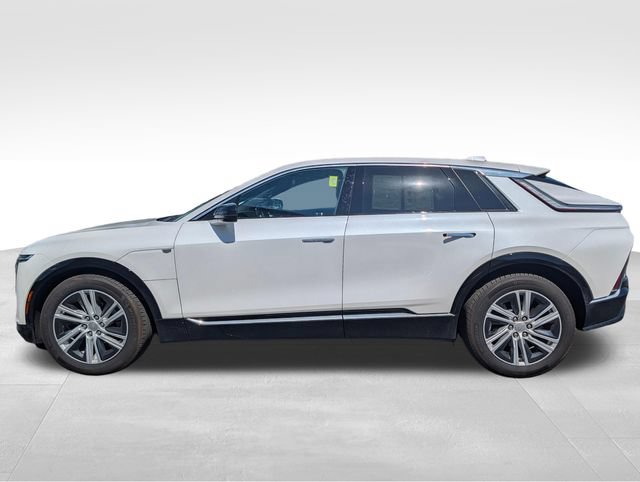 Used 2024 Cadillac Lyriq Tech AWD/4WD image 5