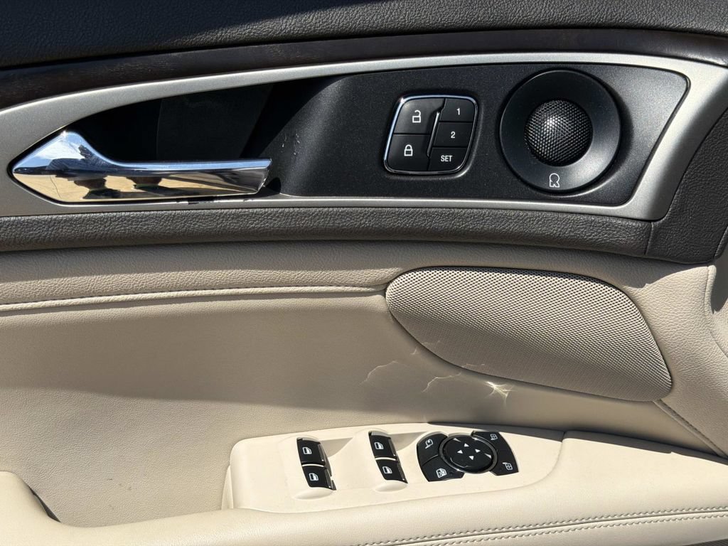 Used 2020 Lincoln MKZ Reserve w/ Monochromatic Package FWD image 22