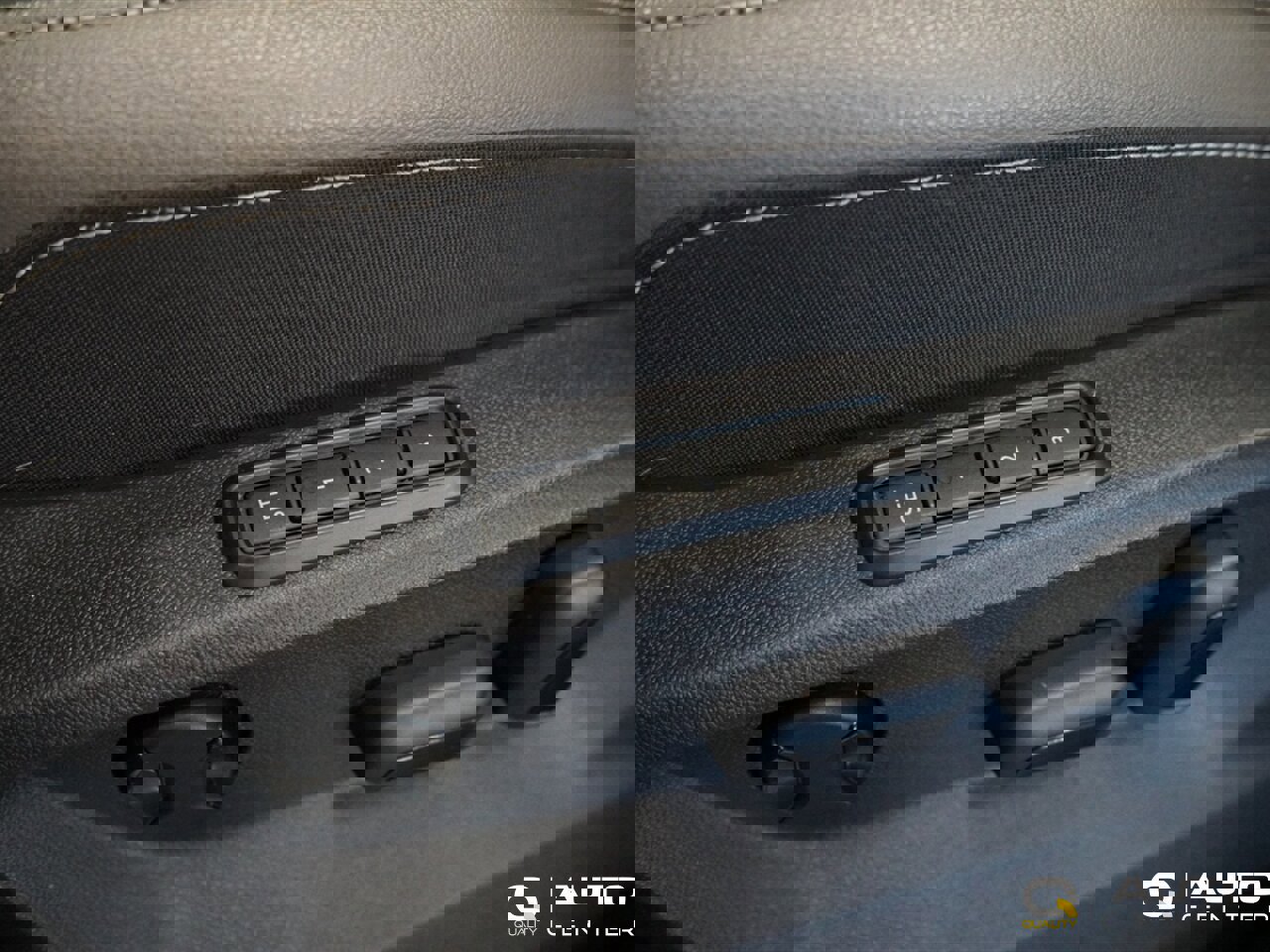 Used 2021 Volkswagen Atlas Cross Sport SEL Premium image 22