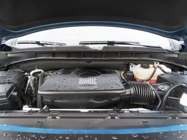 Certified 2025 Chevrolet Suburban Premier image 41