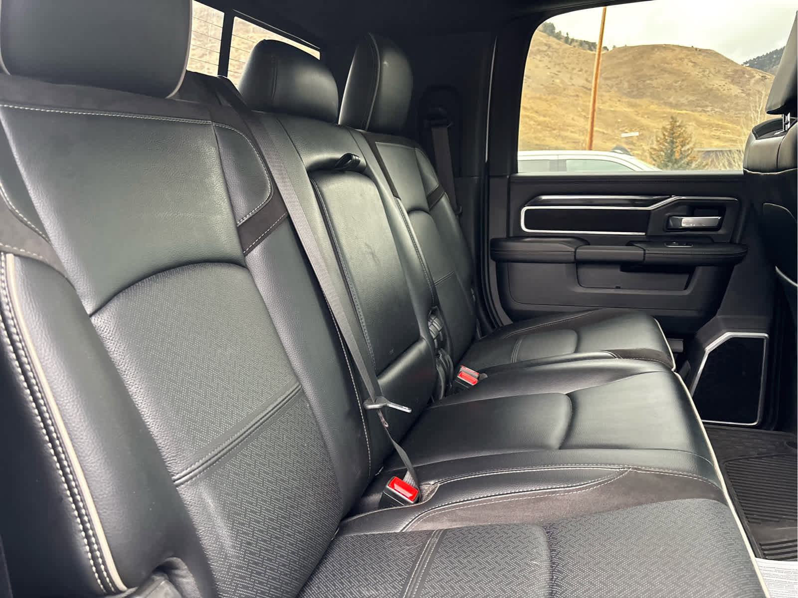 Used 2023 RAM 2500 Laramie w/ Night Edition image 30