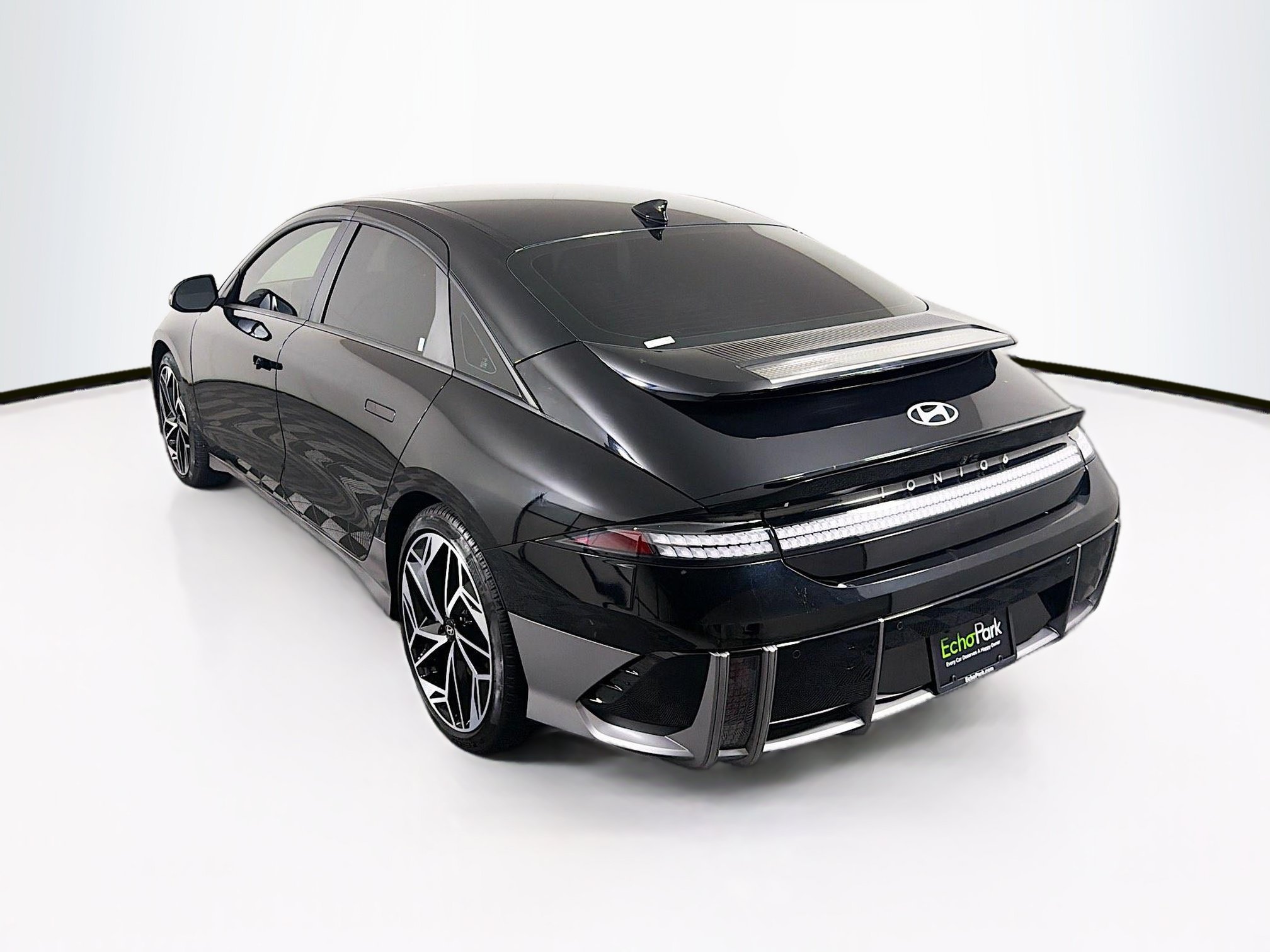 Used 2024 Hyundai Ioniq 6 SEL RWD image 5