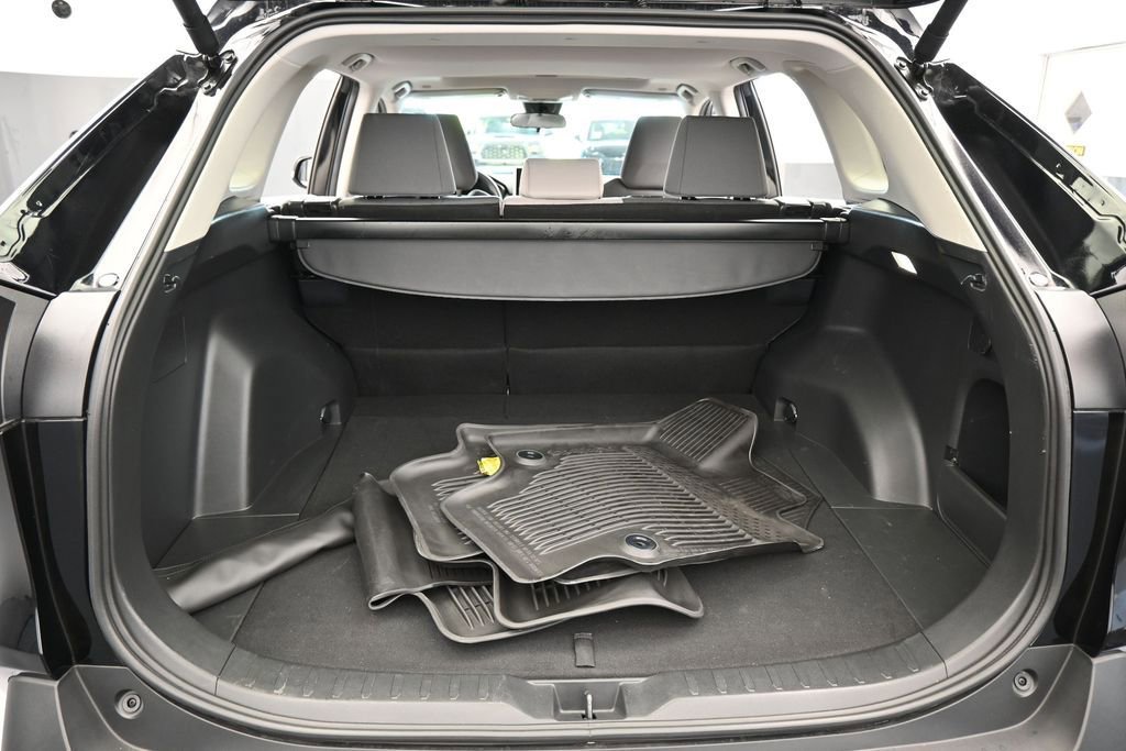 Used 2025 Toyota RAV4 XLE w/ Convenience Package FWD image 34