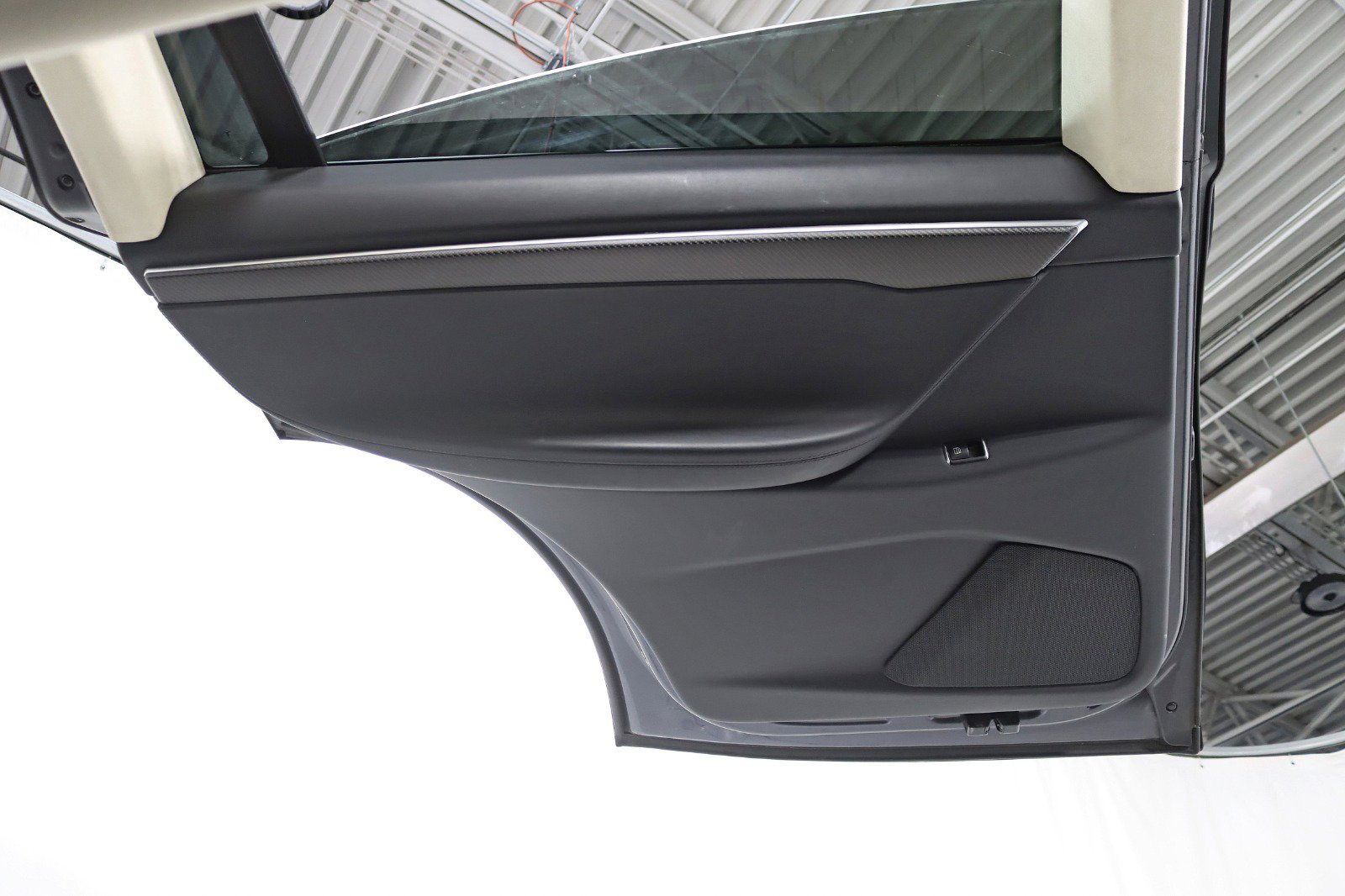 Used 2016 Tesla Model X Performance image 36