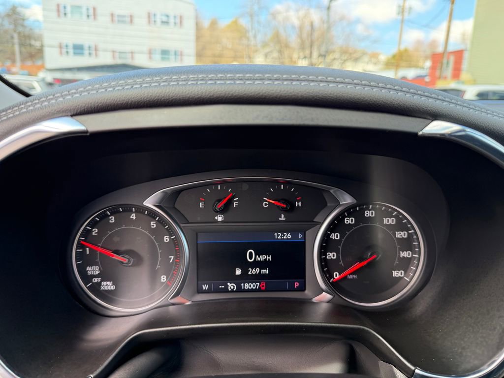 Used 2025 Chevrolet Blazer LT image 16