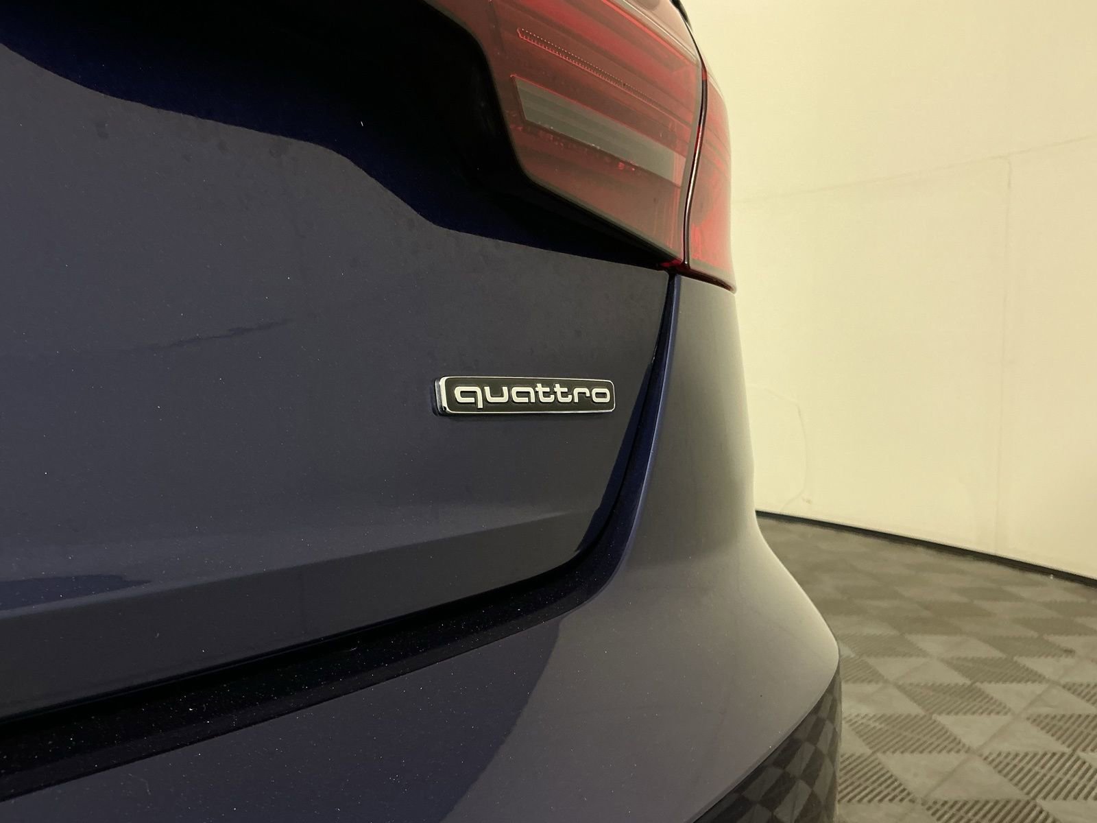 Used 2021 Audi A4 2.0T Premium w/ Convenience Package image 7