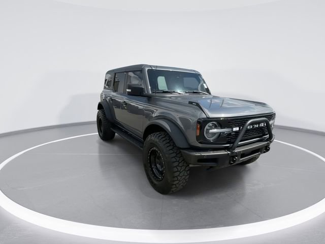 Used 2023 Ford Bronco Wildtrak image 2