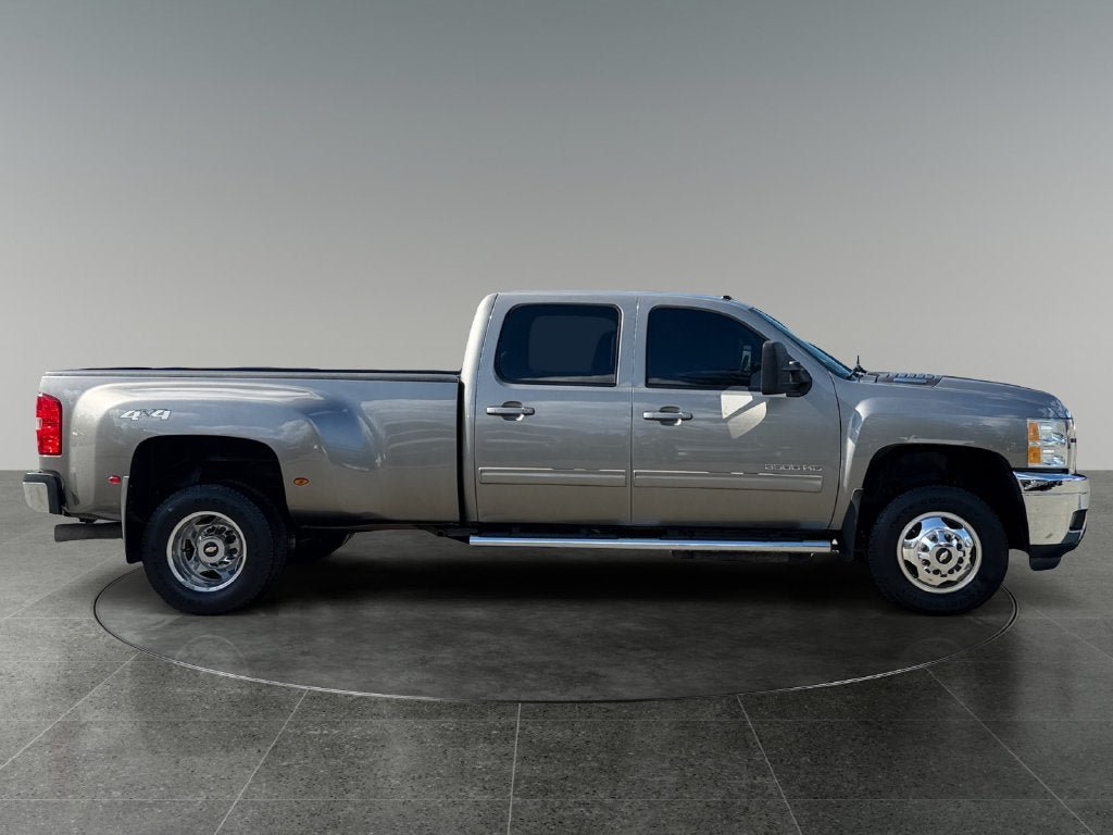 Used 2012 Chevrolet Silverado 3500 LTZ w/ LTZ Plus Package AWD/4WD image 11