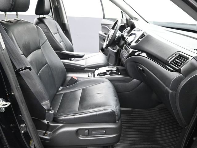 Used 2016 Honda Pilot Touring image 27