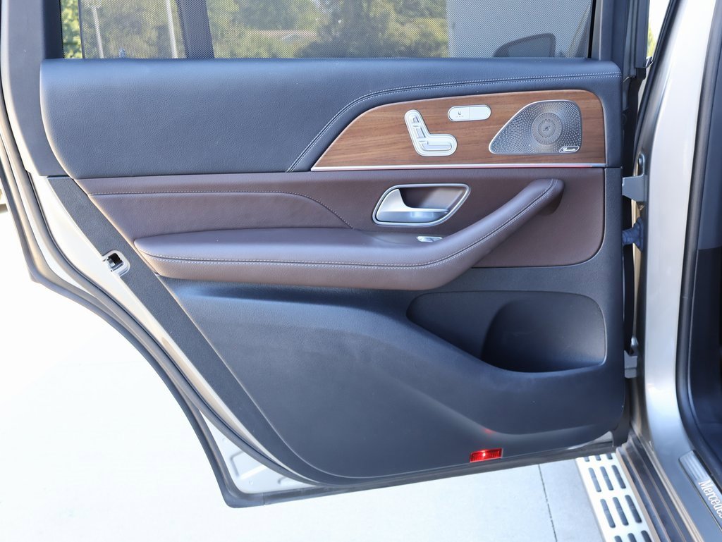 Used 2022 Mercedes-Benz GLS 450 4MATIC image 26