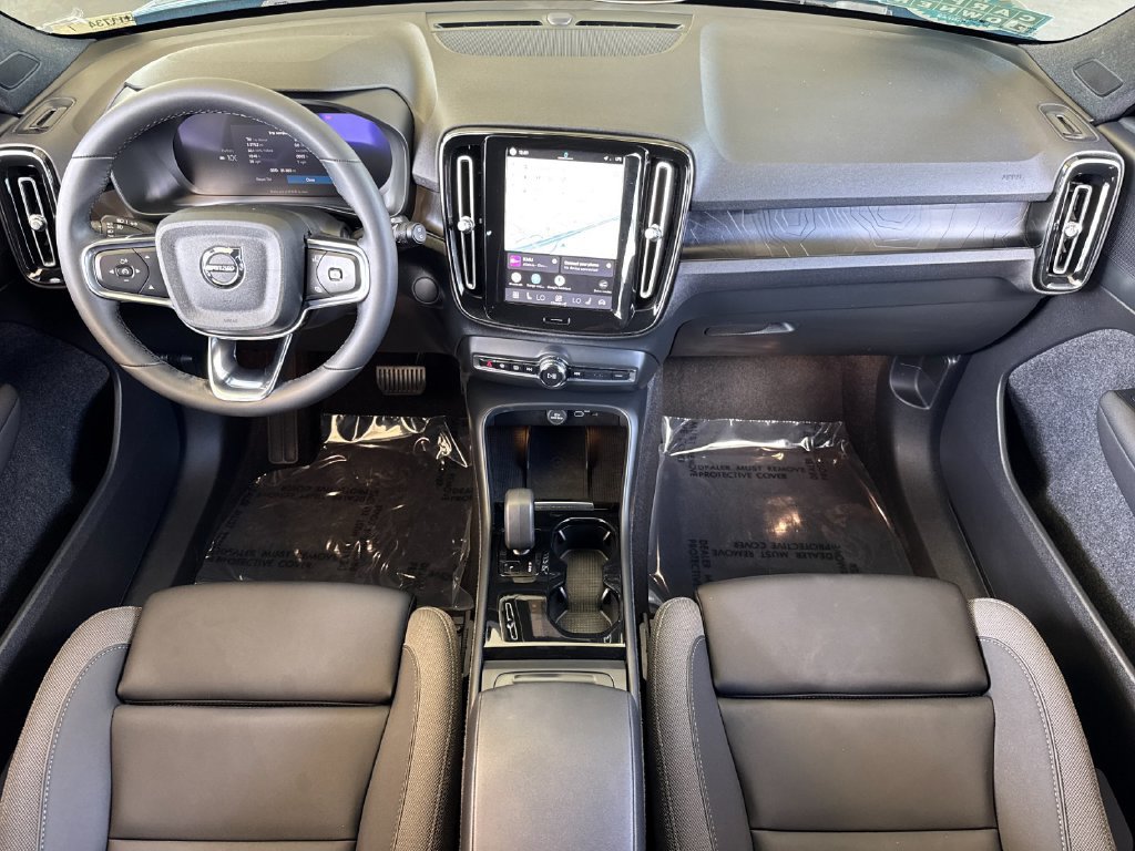 Certified 2023 Volvo XC40 Recharge Core w/ Protection Package Premier AWD/4WD image 12