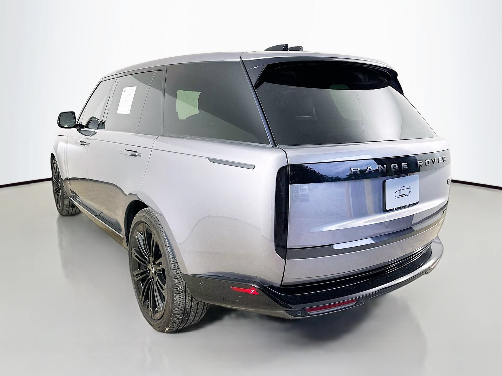 Used 2023 Land Rover Range Rover Long Wheelbase Autobiography AWD/4WD image 7