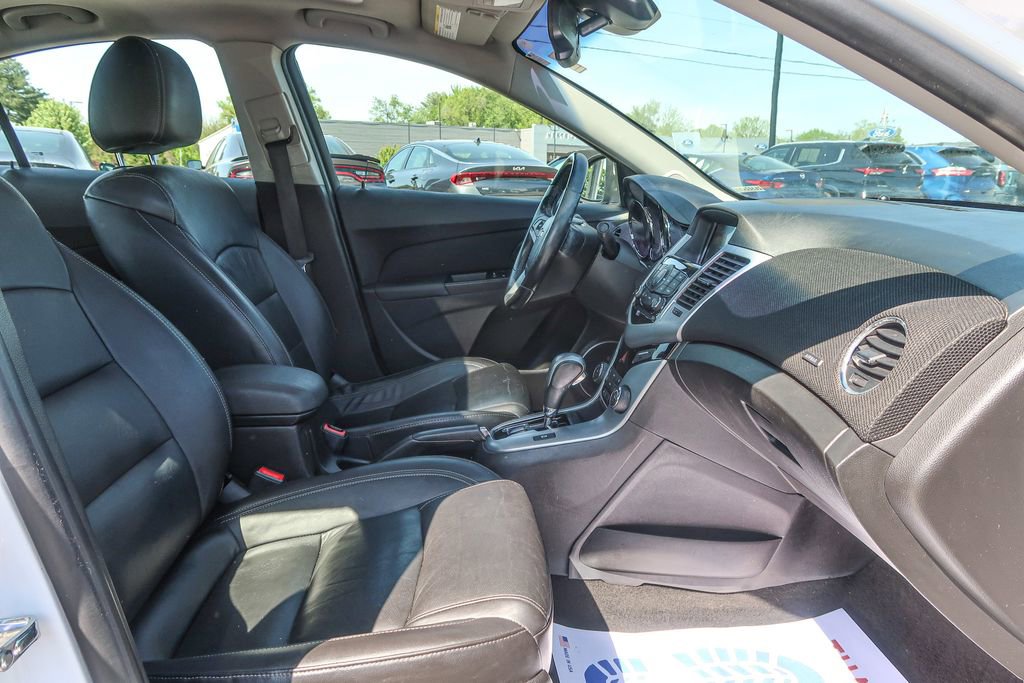 Used 2015 Chevrolet Cruze LTZ w/ Sun, Sound and Sport Package FWD image 14