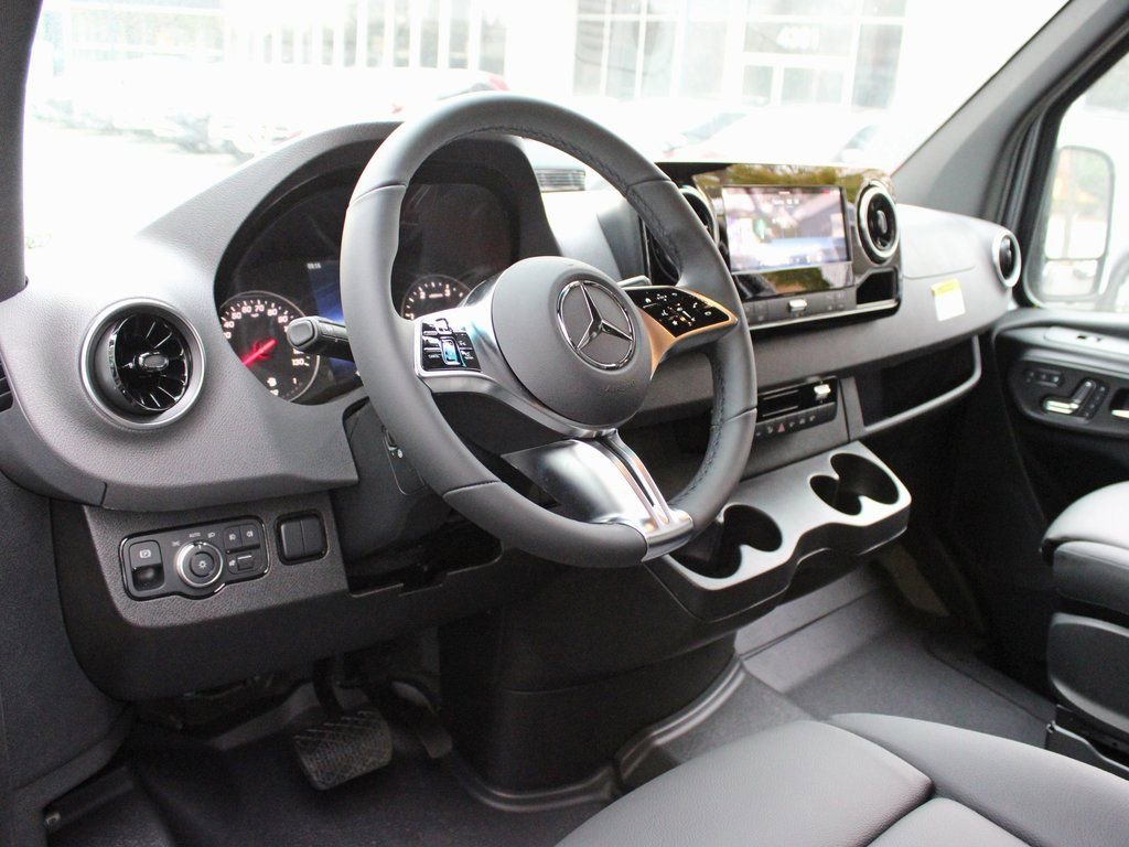 Used 2026 Mercedes-Benz Sprinter 2500 image 14