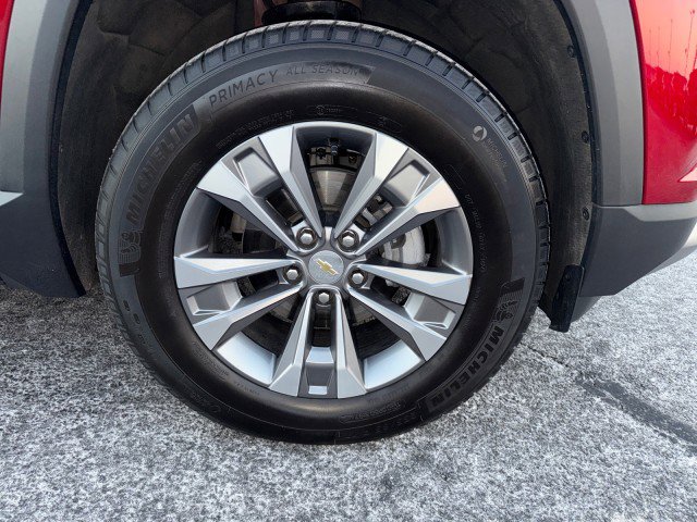 Certified 2025 Chevrolet Equinox LT w/ Safety and Technology Package image 9