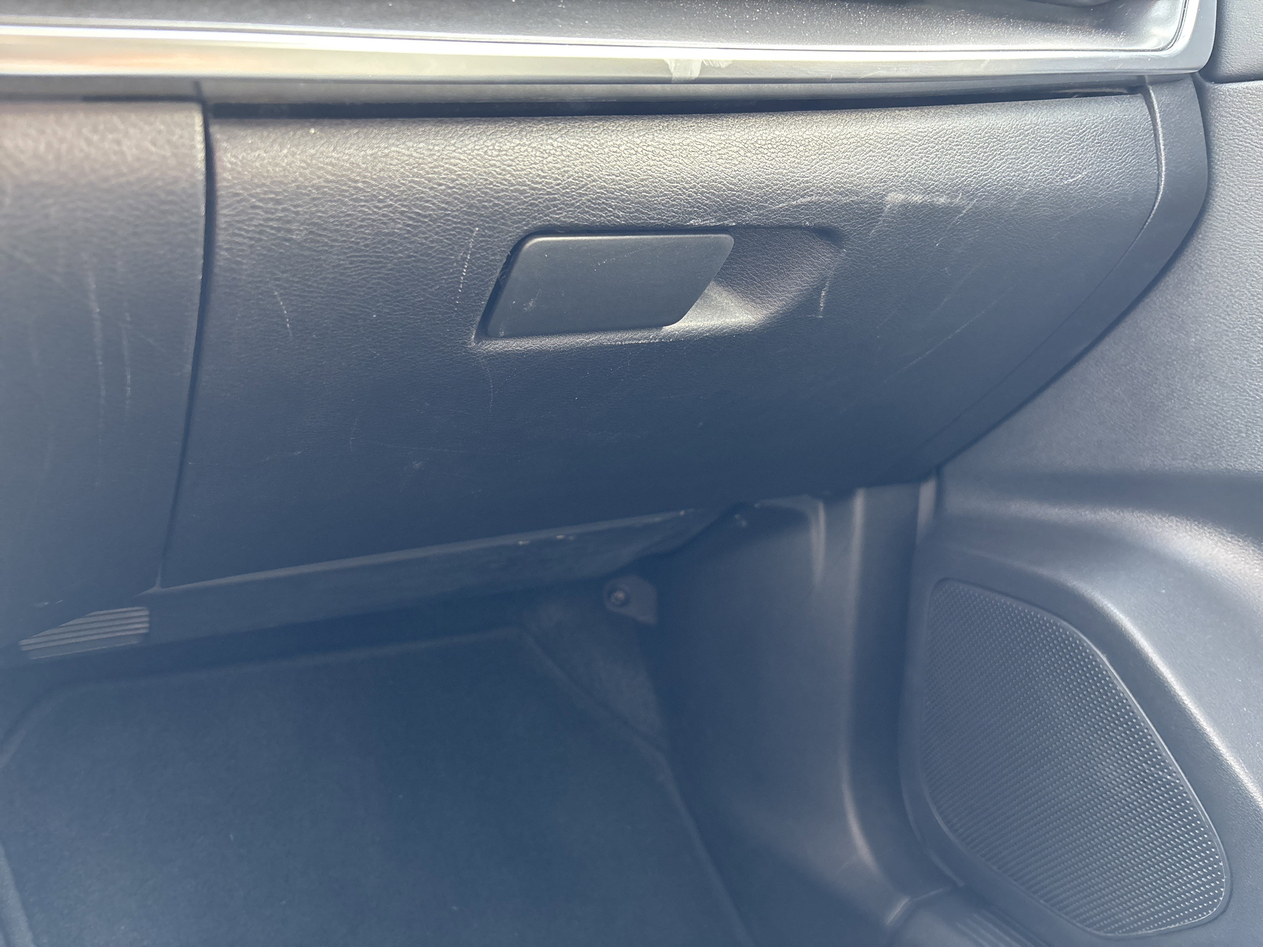 Used 2024 Nissan Rogue SV AWD/4WD image 27