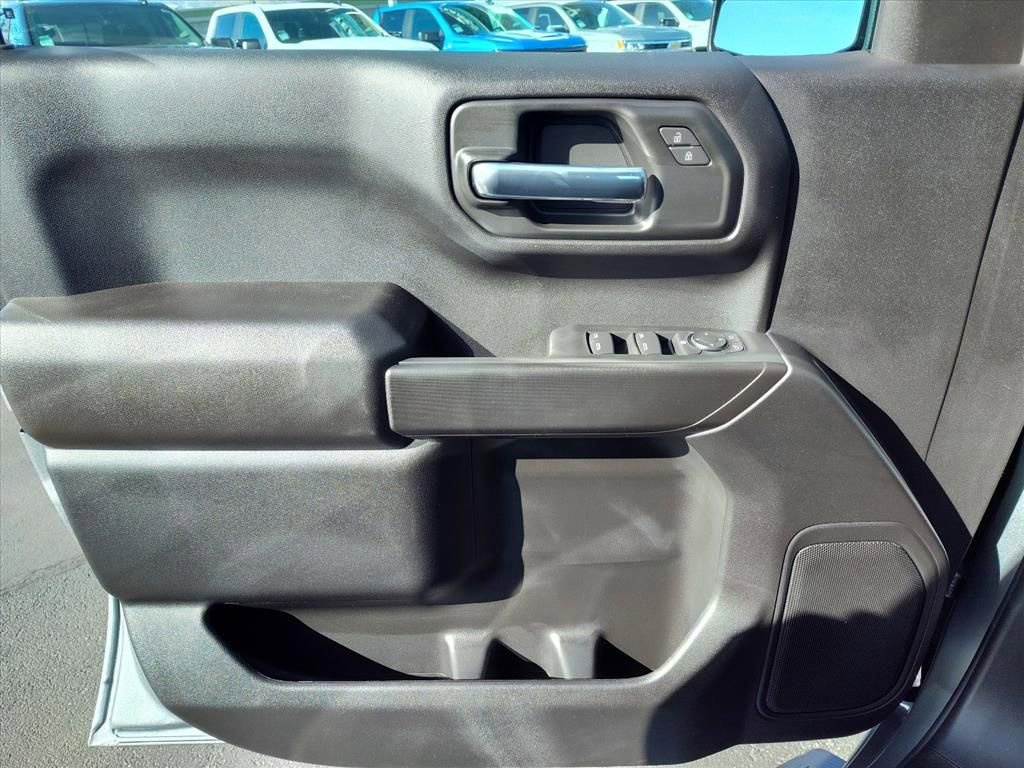 New 2026 Chevrolet Silverado 1500 Custom image 9