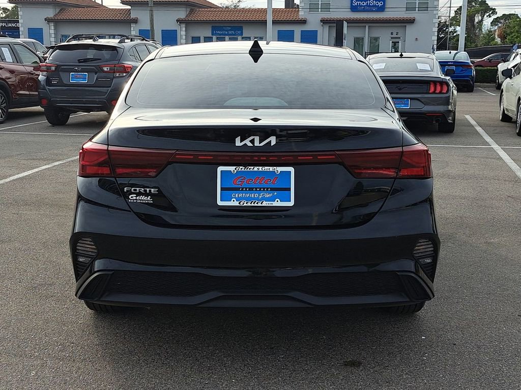 Used 2024 Kia Forte LXS w/ LXS Technology Package image 6