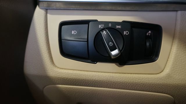 Used 2016 BMW 340i xDrive Sedan image 25