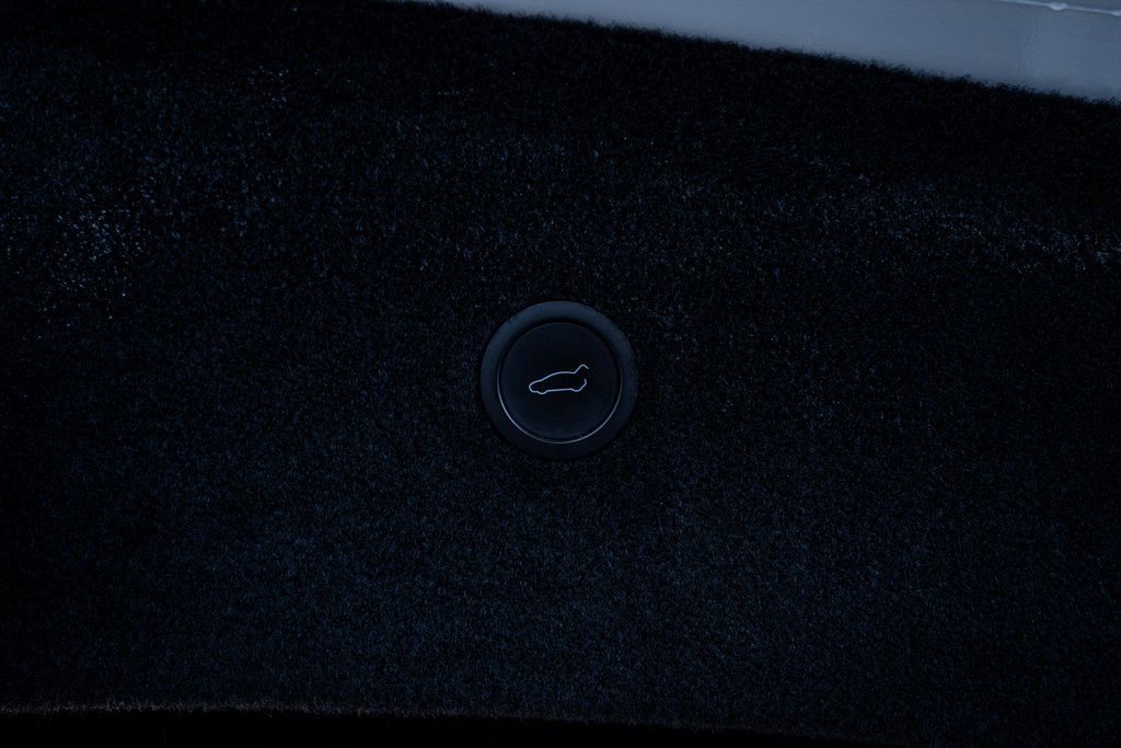 Used 2022 Tesla Model S image 50