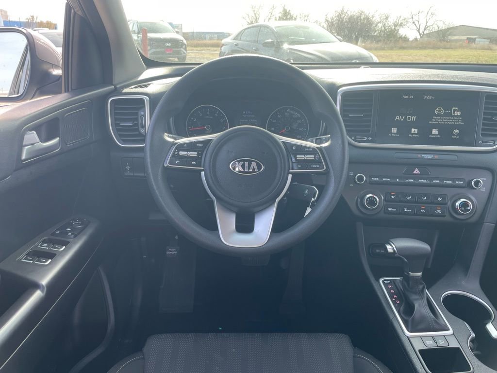 Used 2022 Kia Sportage LX image 21