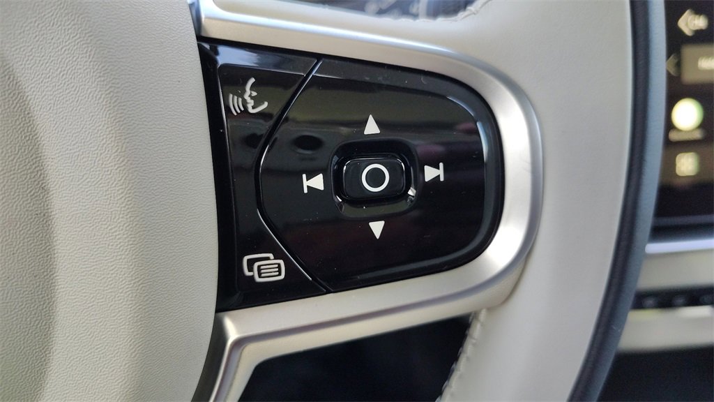 New 2026 Volvo XC90 B6 Ultra image 16