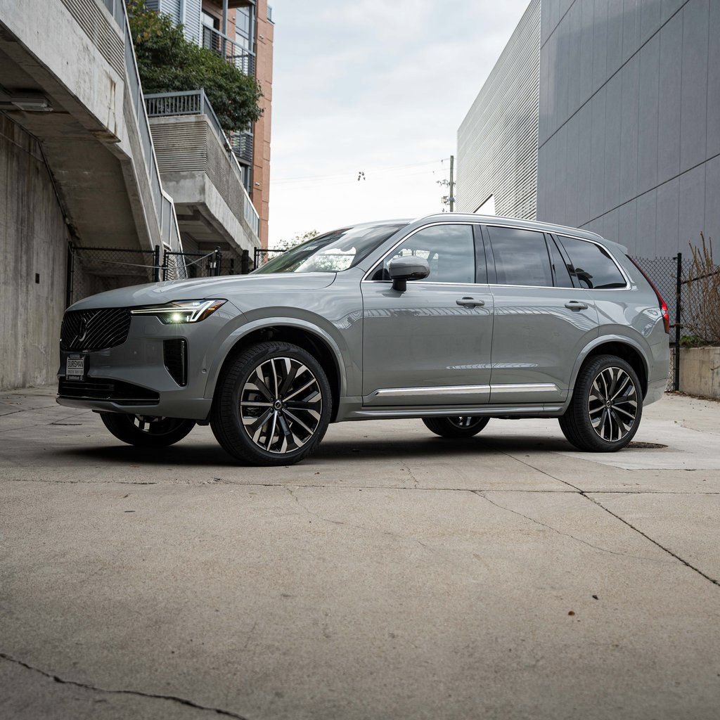 New 2026 Volvo XC90 B6 Ultra w/ Protection Package AWD/4WD image 3