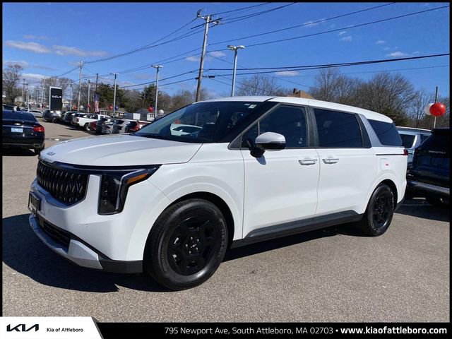 Certified 2026 Kia Carnival LX FWD image 1