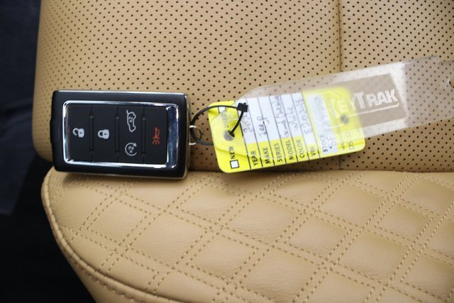 Used 2023 Jeep Grand Cherokee L Summit w/ Advanced Protech Group IV image 9