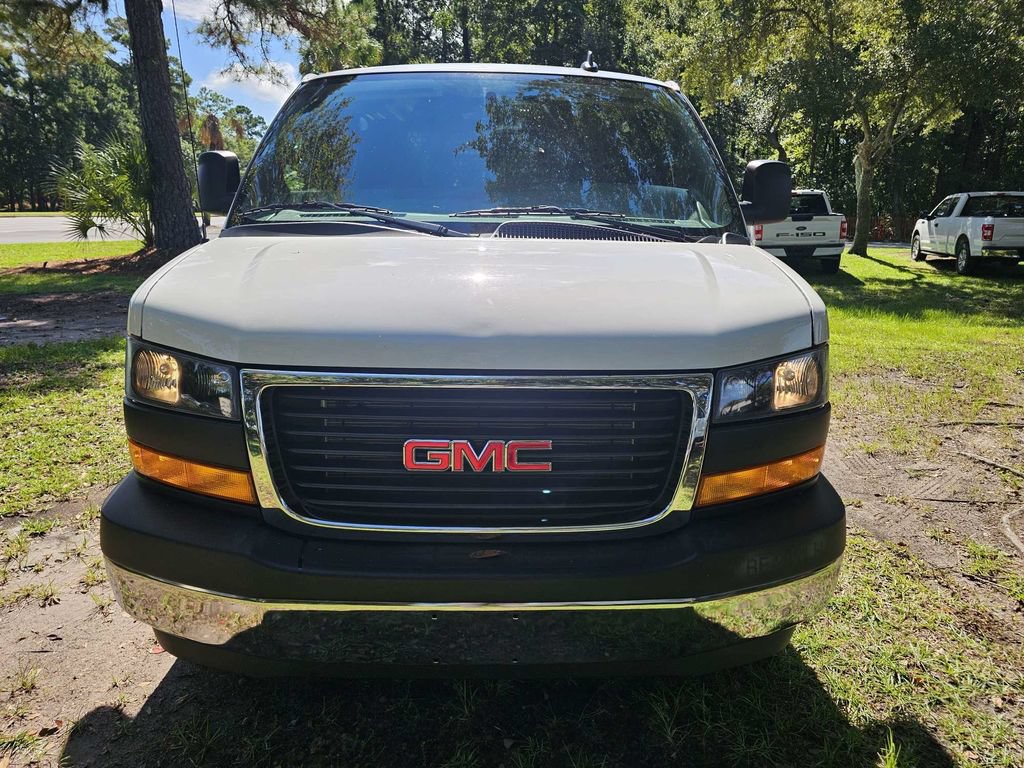 Used 2025 GMC Savana 2500 w/ Driver Convenience Package RWD image 8