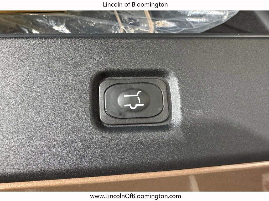 New 2026 Lincoln Navigator L Black Label AWD/4WD image 35