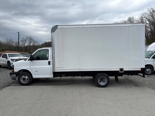 New 2026 GMC Savana 3500 w/ Power Convenience Package RWD image 2