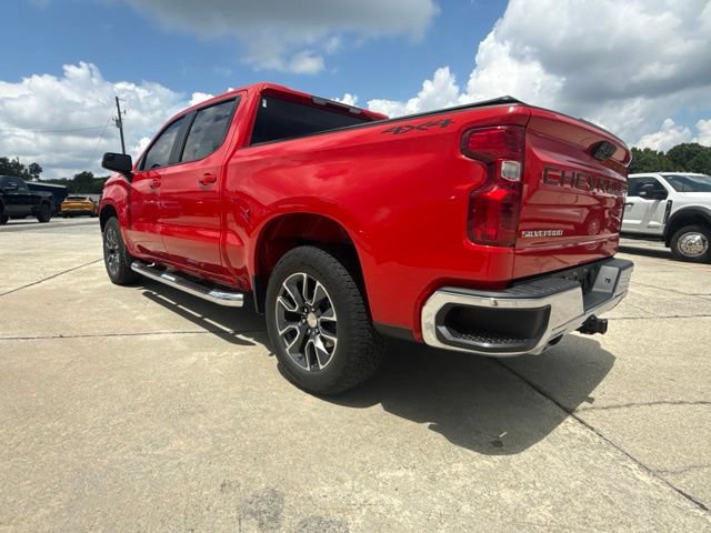 Used 2024 Chevrolet Silverado 1500 LT w/ Z71 Off-Road Package AWD/4WD image 3