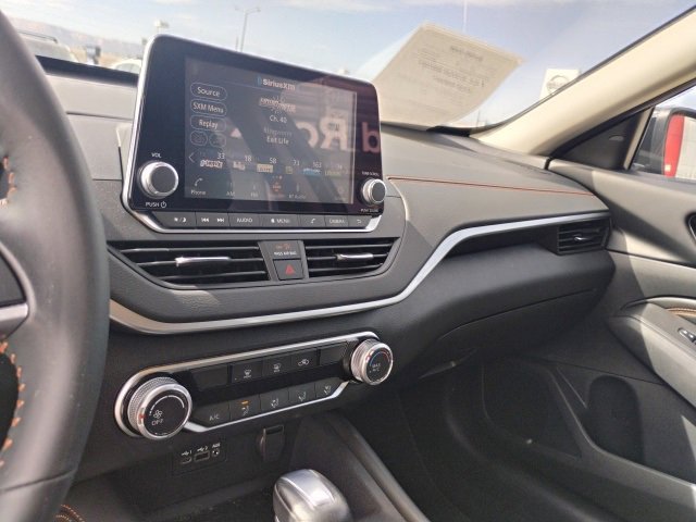 Used 2022 Nissan Altima 2.5 SR image 15