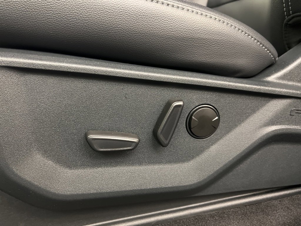 New 2025 Ford F150 XLT w/ Equipment Group 303A High image 30