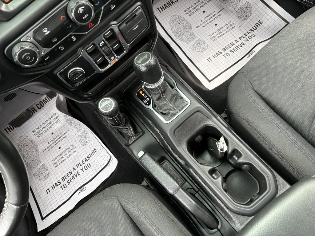 Used 2021 Jeep Wrangler Unlimited Sahara AWD/4WD image 27